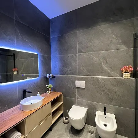 The Sky High Suite-sea & History 2 Durres